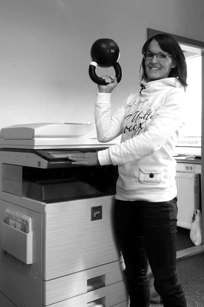 Die Kettlebell im Büro - bewegte Pause -